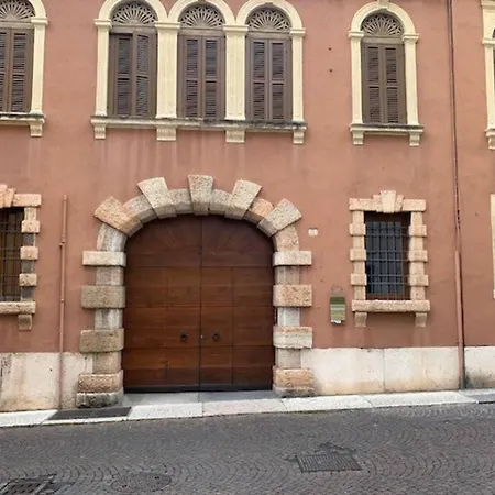 Agli Archi Dell'arena * Werona